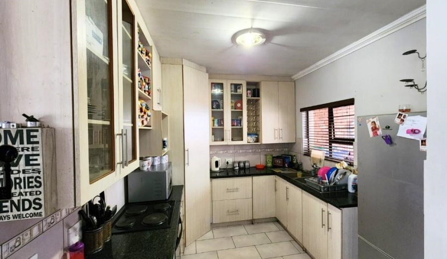 2 Bedroom Property for Sale in Waterkloof A H North West
